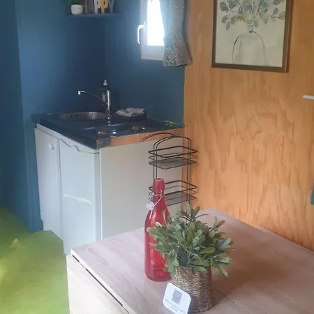 Insolite Au Coeur De L'auvergne Camping *