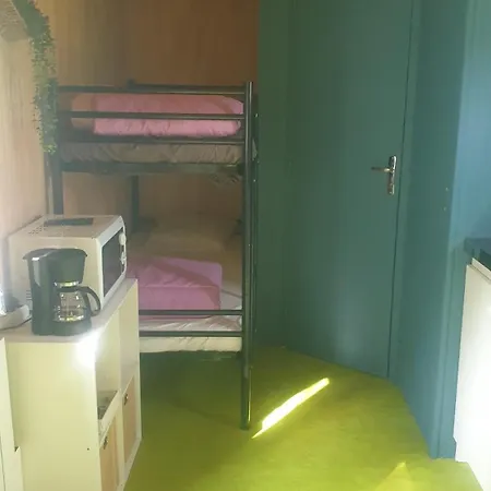 Insolite Au Coeur De L'auvergne Кемпинг Rochefort-Montagne